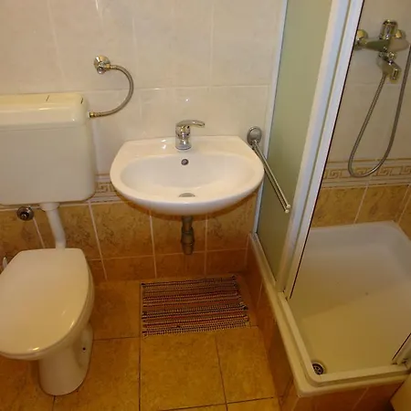 Robinson Tanika Apartment Milna (Brac)